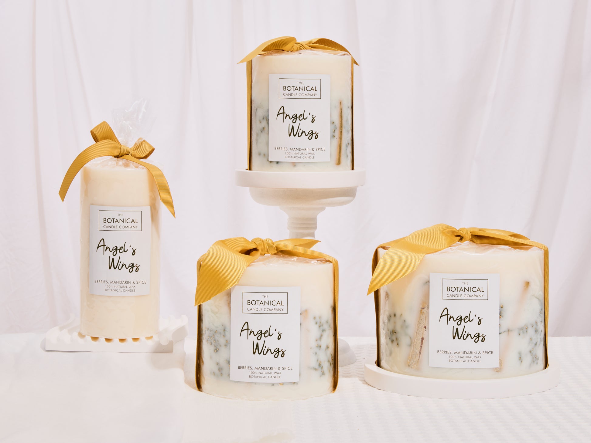 Angel's Wings Grand Luxury Botanical Candle - Berries, Mandarin & Spice