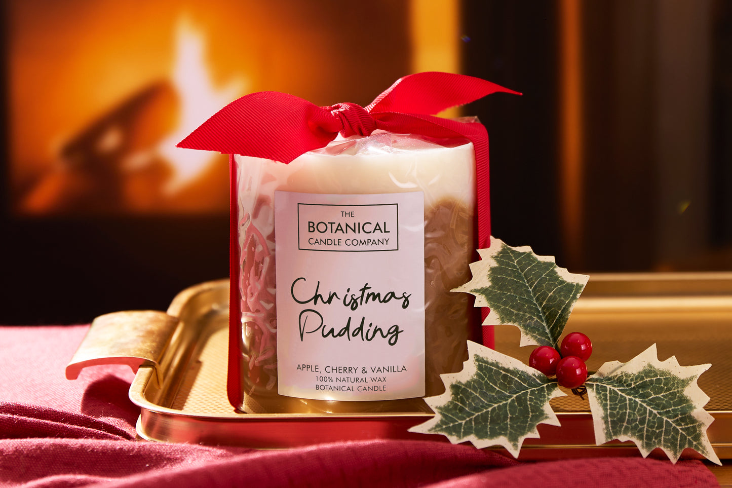 Christmas Pudding Medium Luxury Botanical Candle - Apple, Cherry and Vanilla