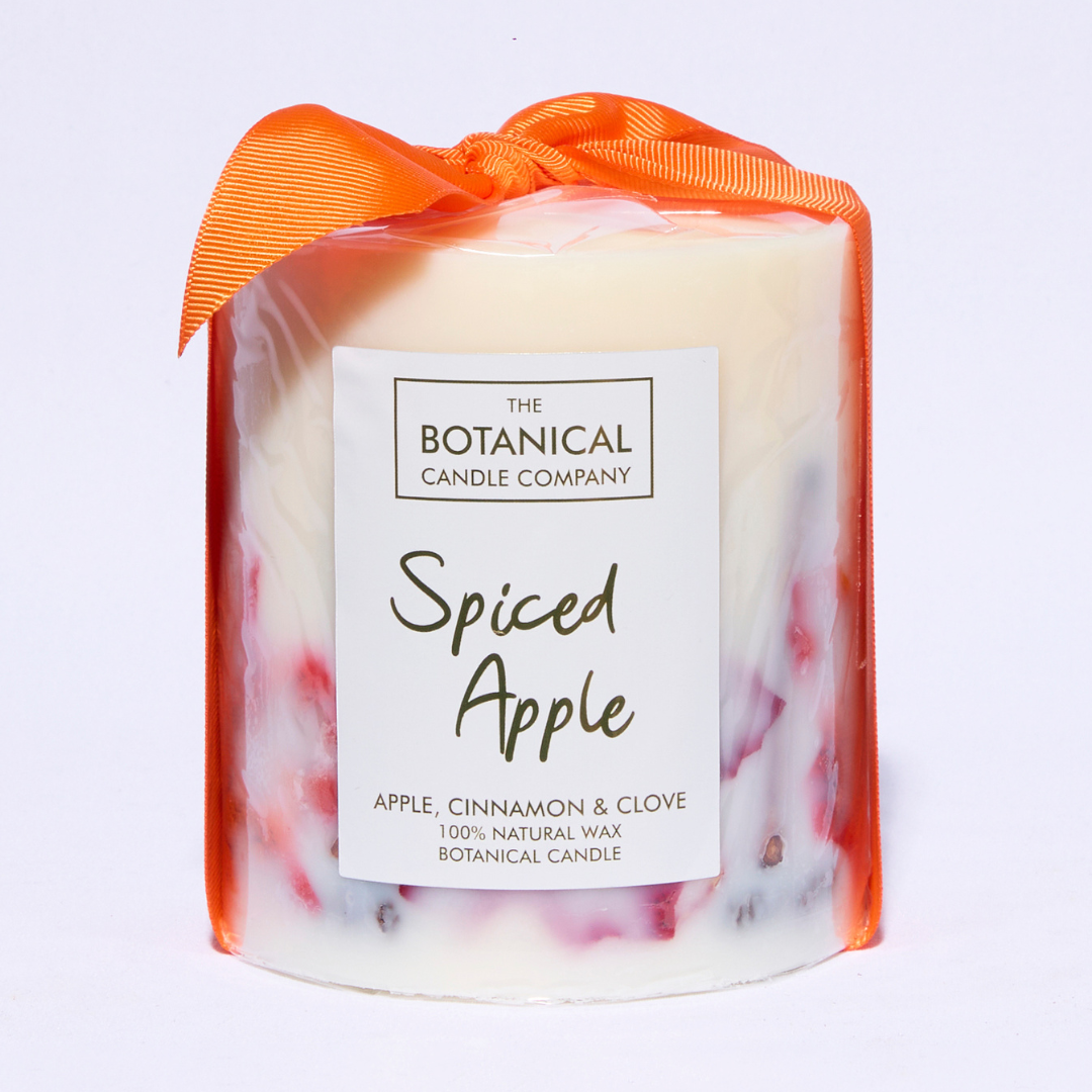 Spiced Apple Medium Luxury Botanical Candle - Apple, Cinnamon and Nutmeg
