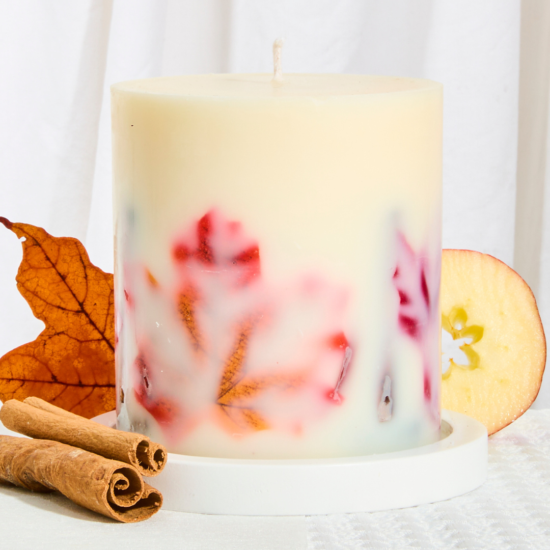 Spiced Apple Medium Luxury Botanical Candle - Apple, Cinnamon and Nutmeg