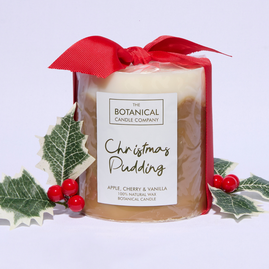 Christmas Pudding Medium Luxury Botanical Candle - Apple, Cherry and Vanilla