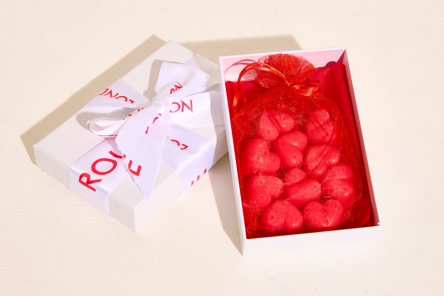 Red Rose - Damask Rose & Vanilla Luxury Scented Wax Melts - By Rouge London